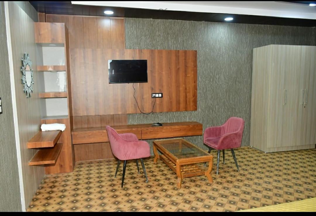 Hotel Pearl Residency Mukteshwar Exterior foto